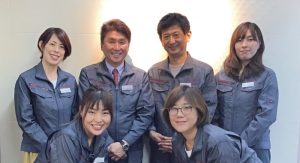 スタッフの集合写真です
